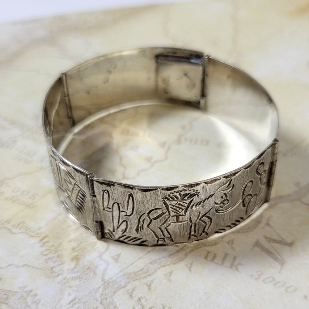 Vintage sterling silver southwestern engraved bracelet